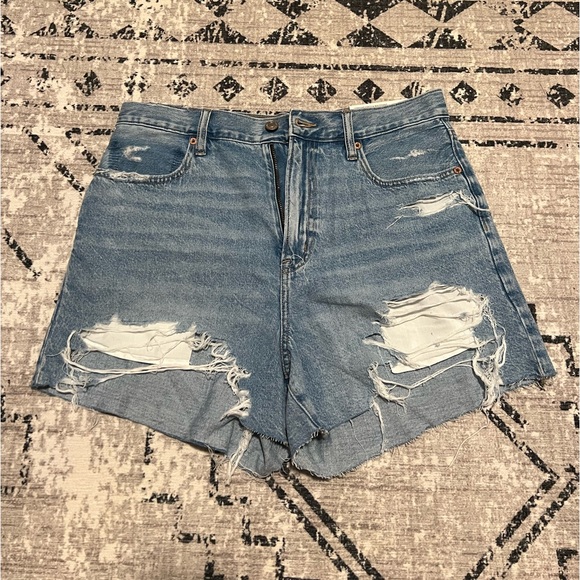 American Eagle Outfitters Pants - AE 90s HIGH RISE MINI SHORTS
